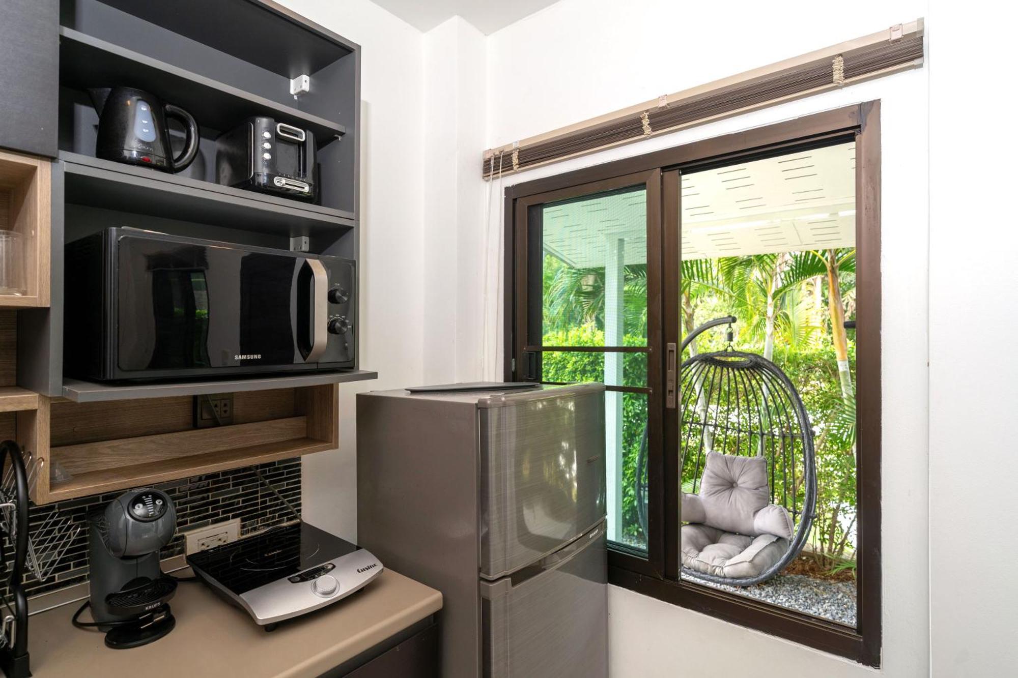 Oxavia Garden Oasis In Nai Harn - Your Private Tropical Garden With 3 Cabins And Jacuzzi Rawai 外观 照片
