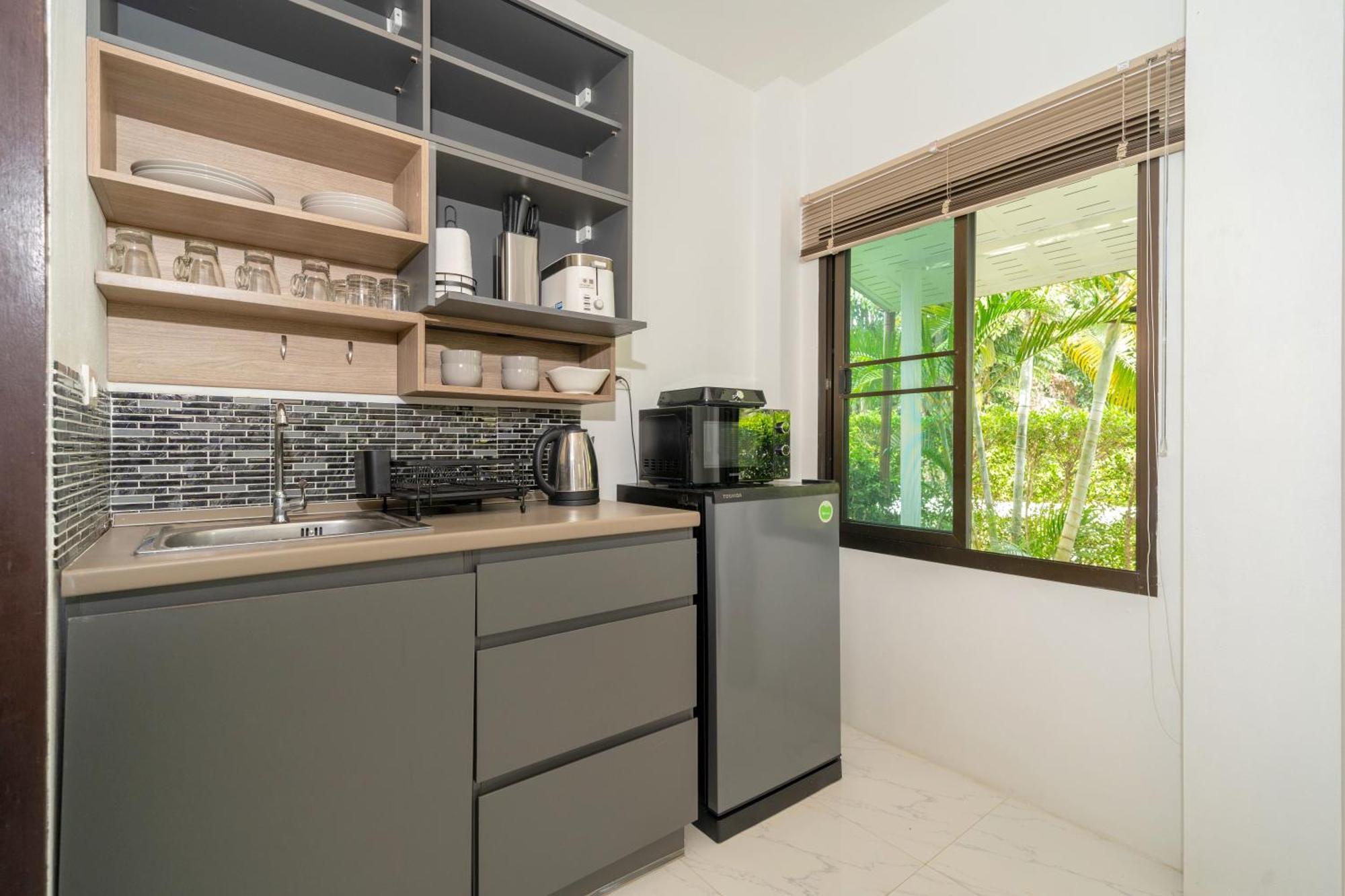 Oxavia Garden Oasis In Nai Harn - Your Private Tropical Garden With 3 Cabins And Jacuzzi Rawai 外观 照片