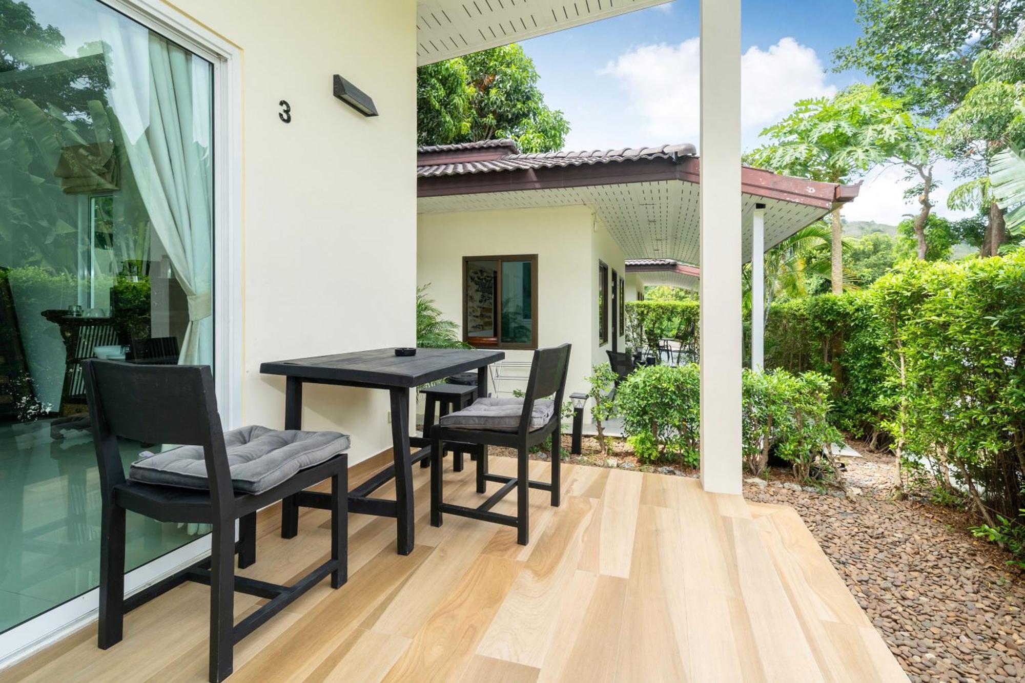 Oxavia Garden Oasis In Nai Harn - Your Private Tropical Garden With 3 Cabins And Jacuzzi Rawai 外观 照片